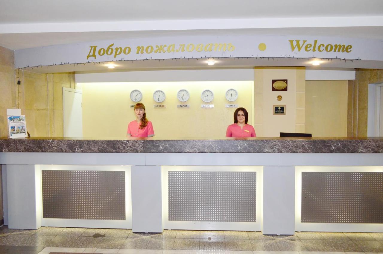 Molodezhnaya Hotel Omsk Eksteriør billede